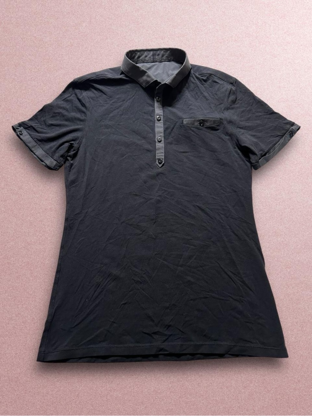 Lululemon shirt men’s medium black short sleeve slim fit preppy